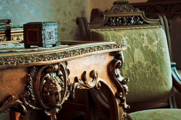 Assess Your Old Furniture Condition